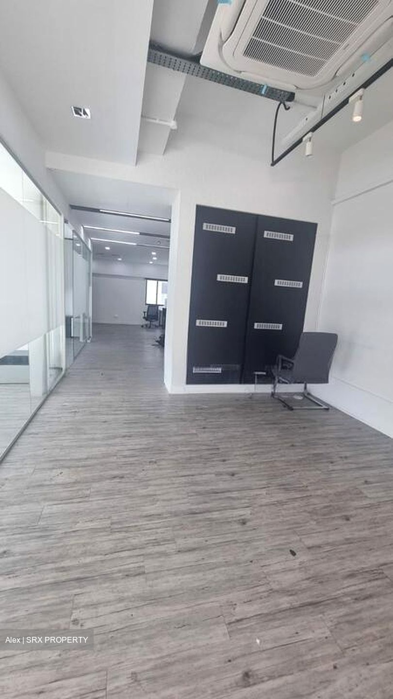 Unipet Building (D13), Office #572981971